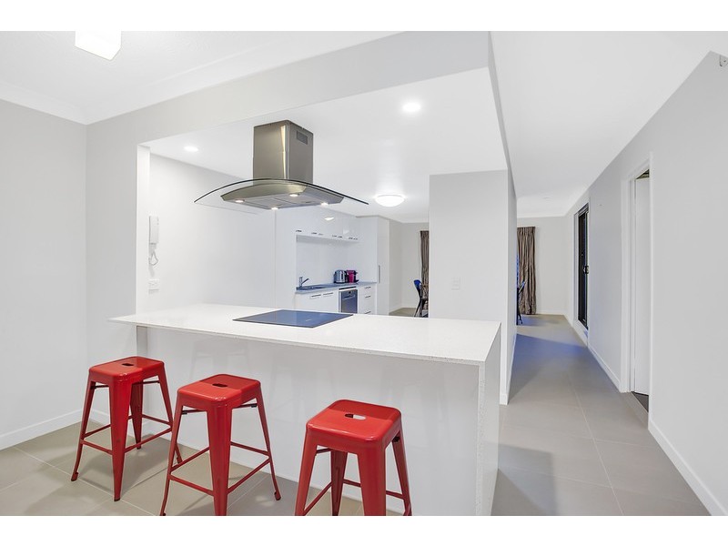 16/117 Old Burleigh Road, Broadbeach QLD 4218