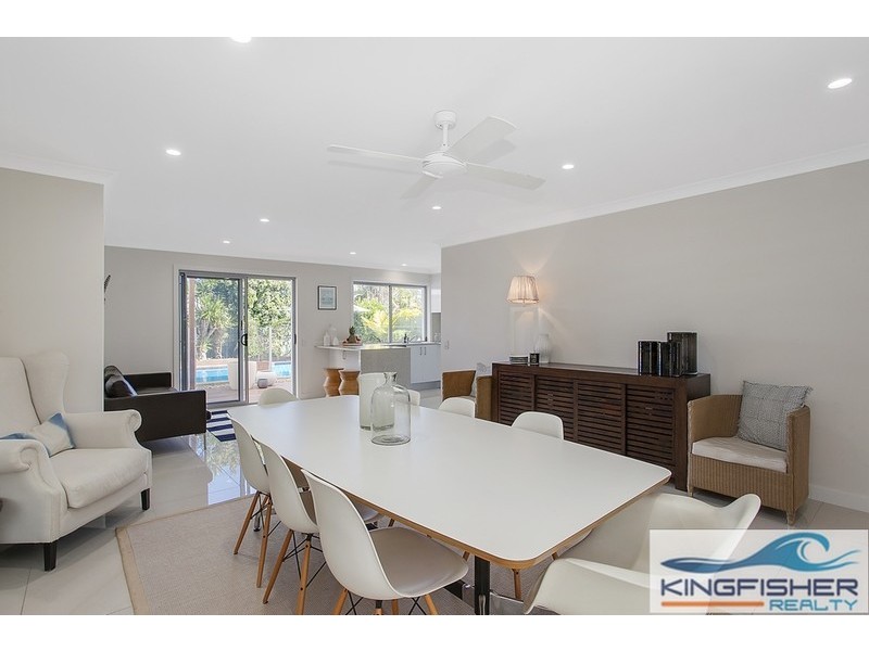 18 Bittern Avenue, Burleigh Waters QLD 4220