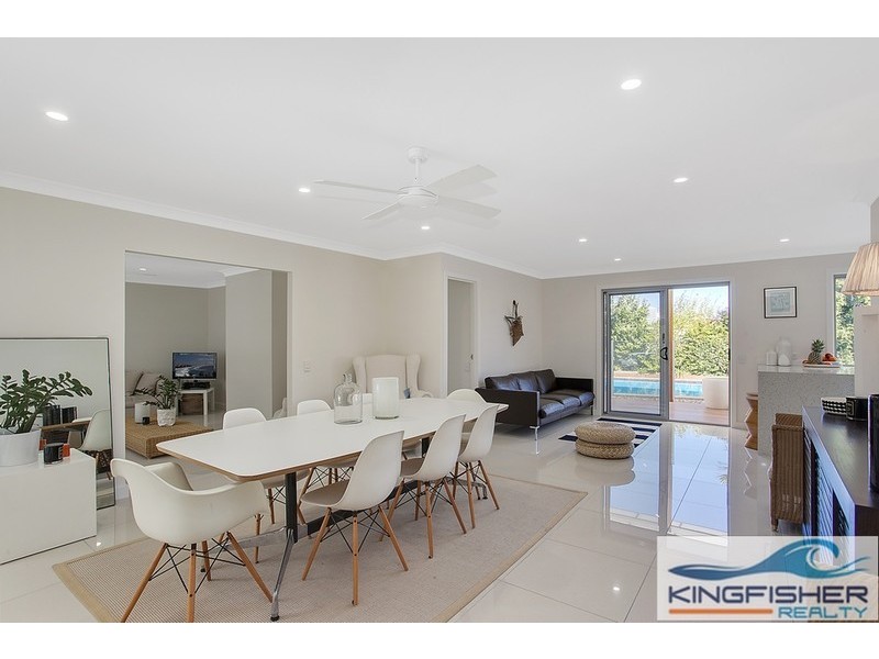 18 Bittern Avenue, Burleigh Waters QLD 4220