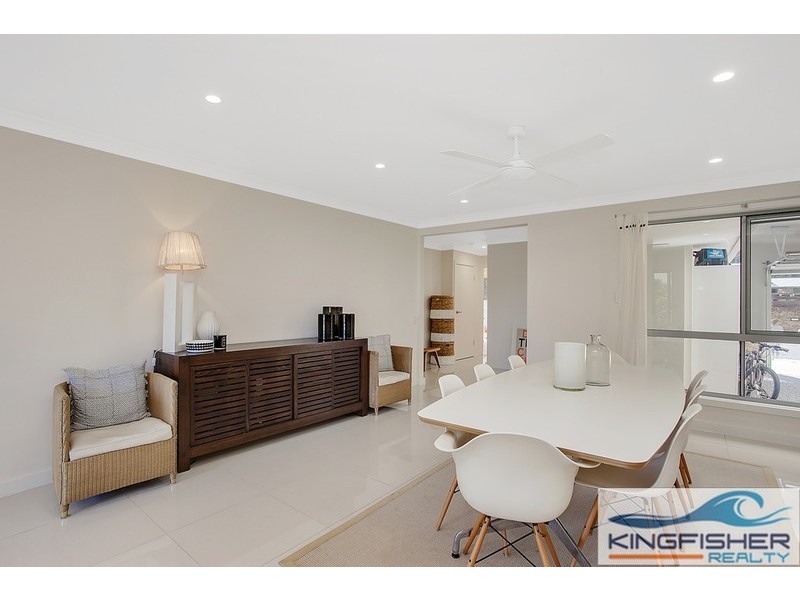 18 Bittern Avenue, Burleigh Waters QLD 4220