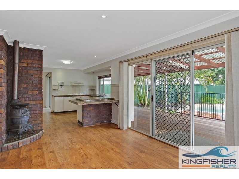 37 Lutana Avenue, Miami QLD 4220