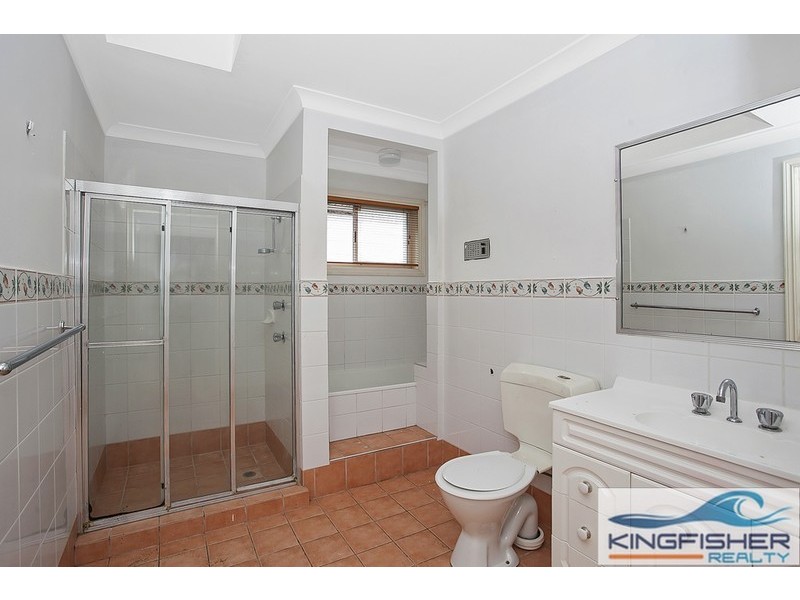 37 Lutana Avenue, Miami QLD 4220