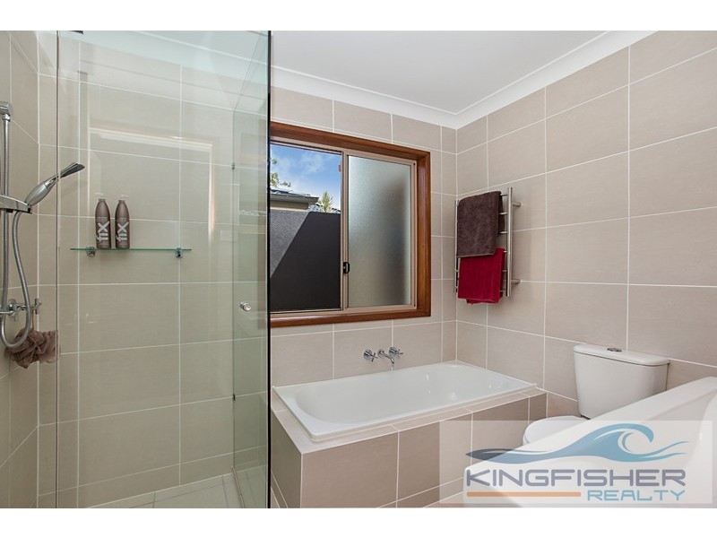 77A Harrier Drive, Burleigh Waters QLD 4220