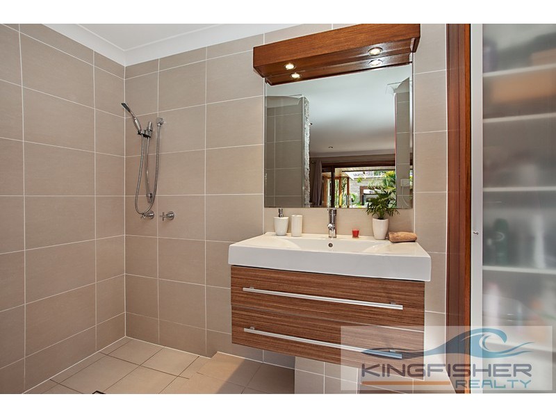 77A Harrier Drive, Burleigh Waters QLD 4220