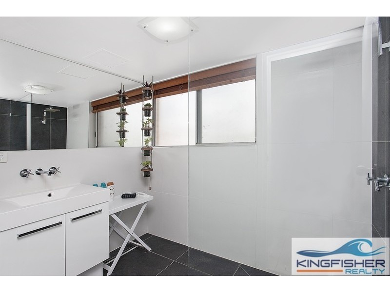 8/18 Ikkina Road, Burleigh Heads QLD 4220