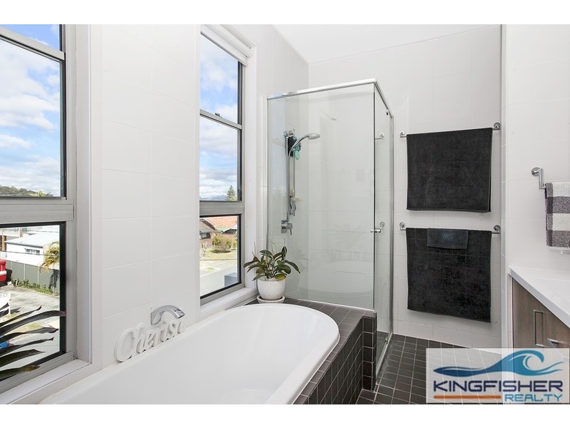 3/1 Elder Entrance, Burleigh Heads QLD 4220