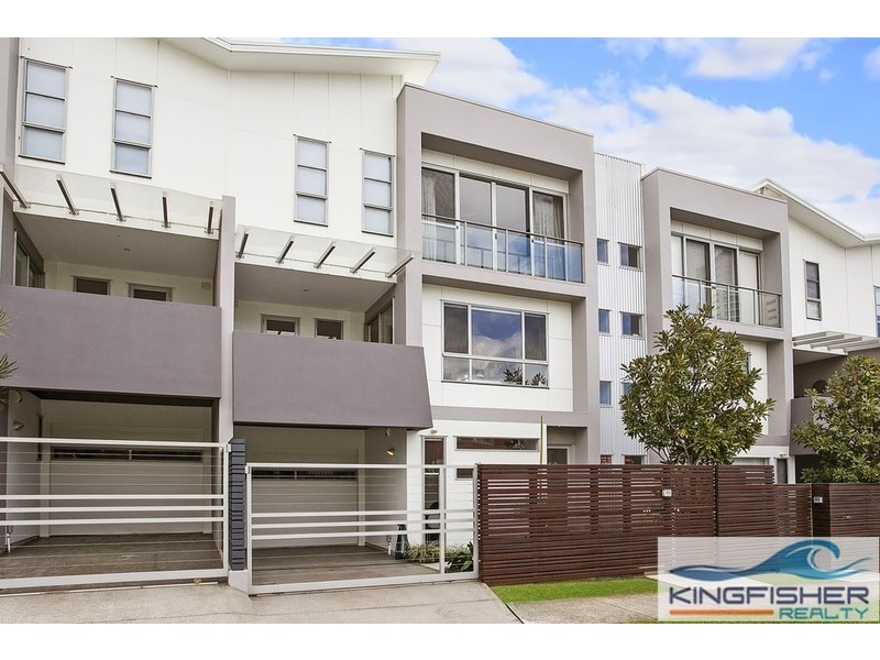 3/1 Elder Entrance, Burleigh Heads QLD 4220