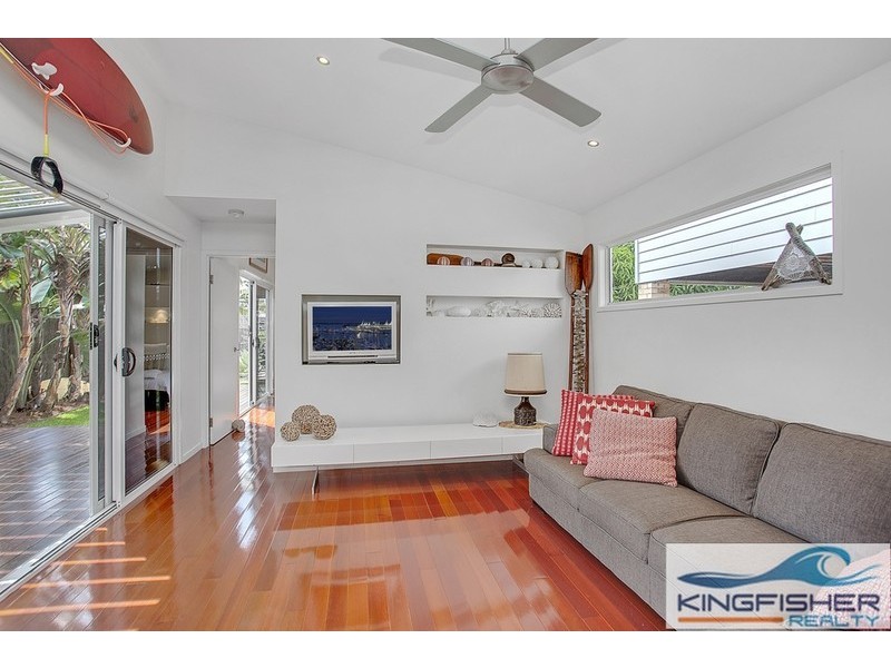 163 Nobby Parade, Miami QLD 4220