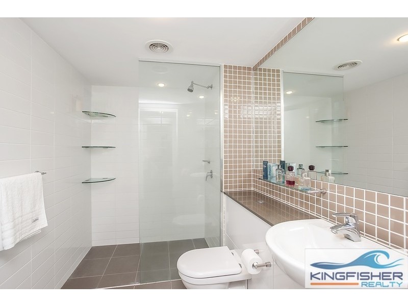 2056/1 Ocean Street, Burleigh Heads QLD 4220