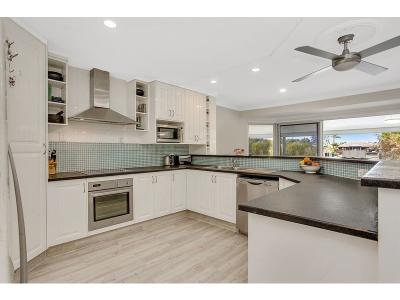 80 Jabiru Avenue, Burleigh Waters QLD 4220