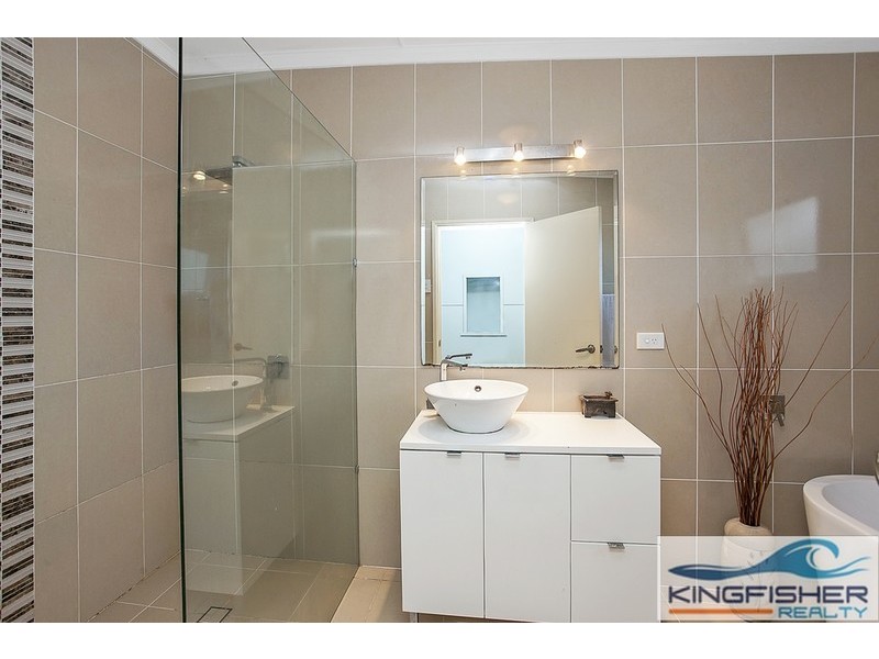 16 Diana Avenue, Burleigh Heads QLD 4220