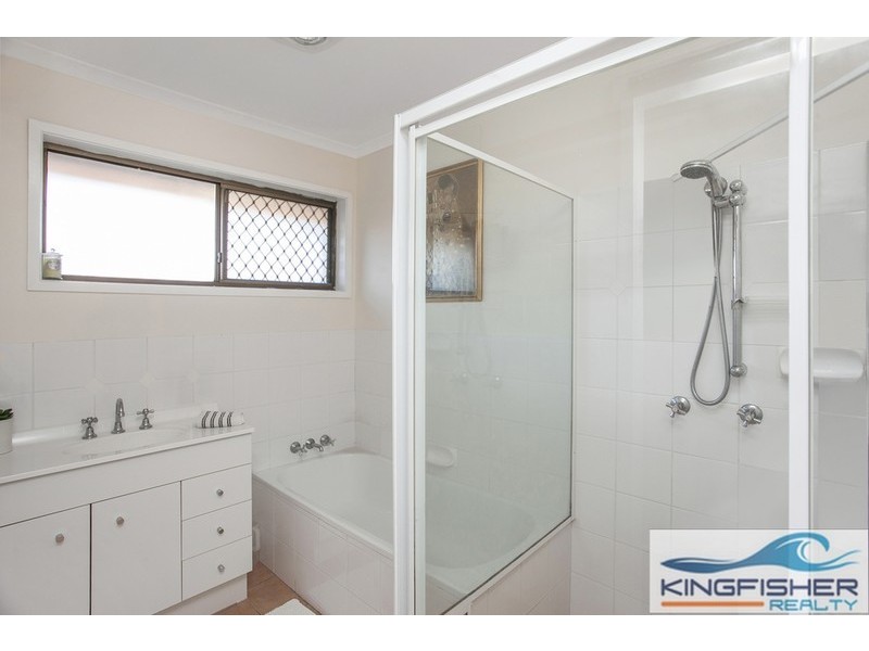 1/10 Peacock Place, Burleigh Waters QLD 4220