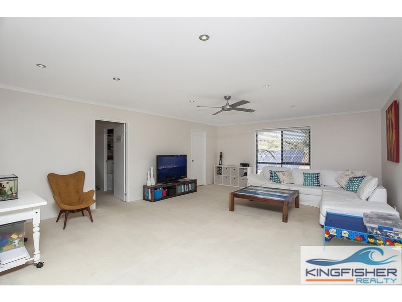 1/10 Peacock Place, Burleigh Waters QLD 4220