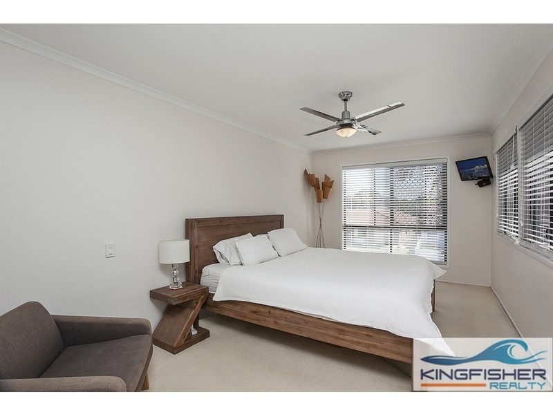 1/10 Peacock Place, Burleigh Waters QLD 4220