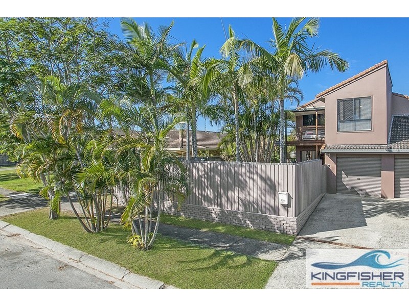 1/10 Peacock Place, Burleigh Waters QLD 4220