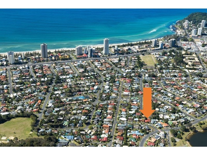 5 Skua Street, Burleigh Waters QLD 4220