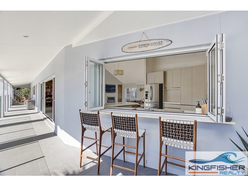 9 Seahawk Crescent, Burleigh Waters QLD 4220