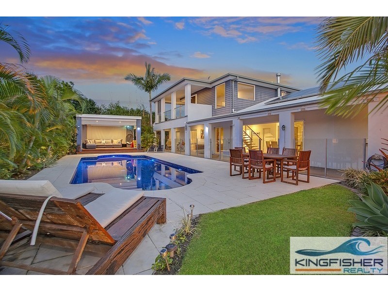 9 Seahawk Crescent, Burleigh Waters QLD 4220