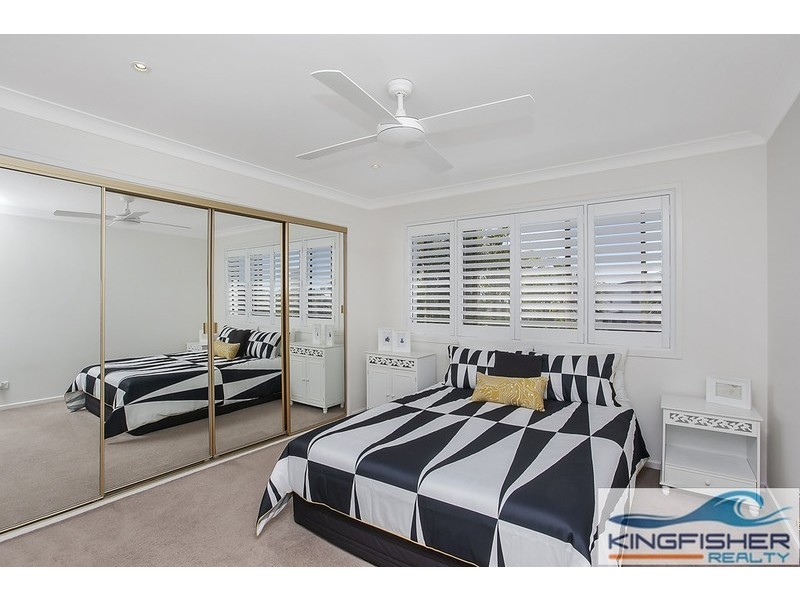 18 Bellbird Avenue, Burleigh Waters QLD 4220