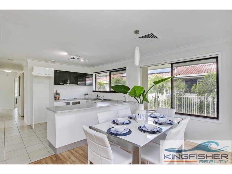 45 Kingfisher Crescent, Burleigh Waters QLD 4220