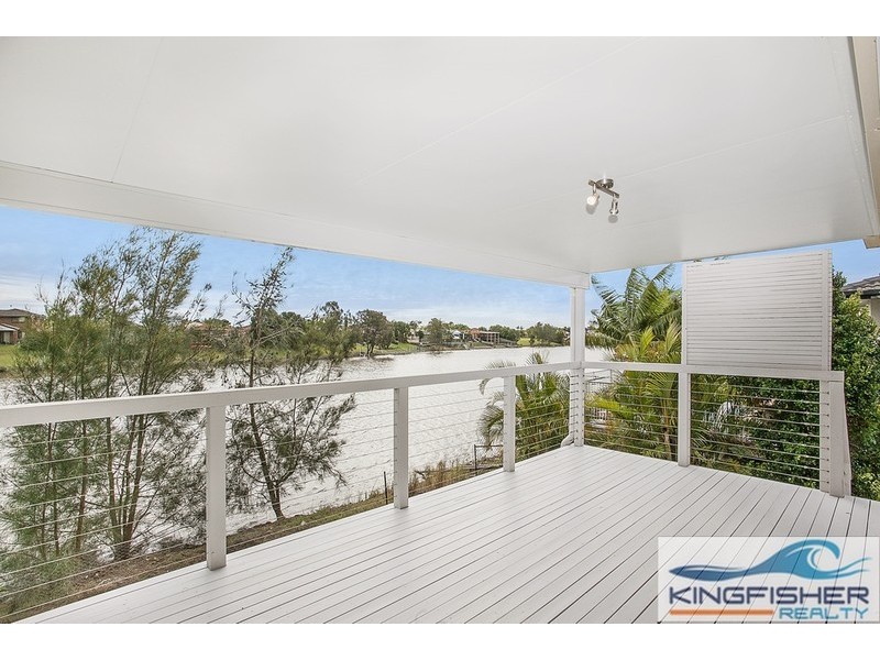65 Southlake Drive, Varsity Lakes QLD 4227