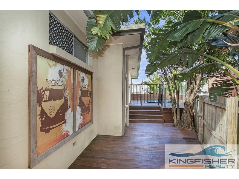 2/25 Nundah Avenue, Miami QLD 4220