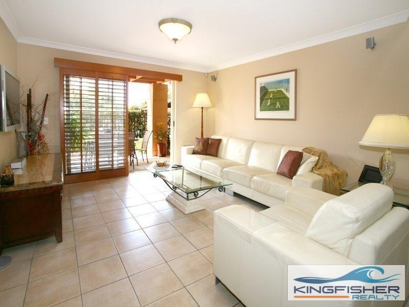 2/24-26 Brighton Parade, Southport QLD 4215