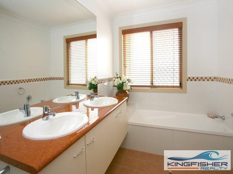2/24-26 Brighton Parade, Southport QLD 4215