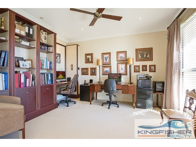 118 Dunlin Drive, Burleigh Waters QLD 4220