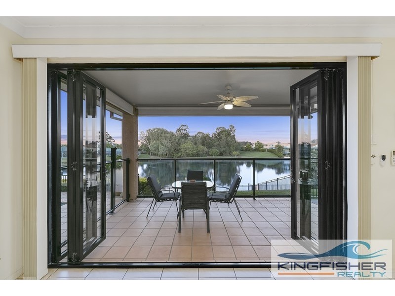 118 Dunlin Drive, Burleigh Waters QLD 4220