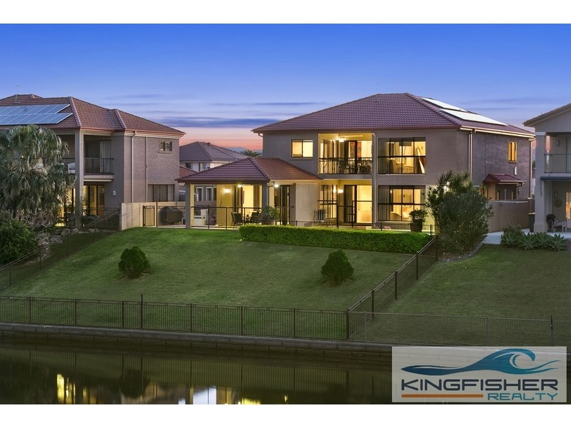 118 Dunlin Drive, Burleigh Waters QLD 4220