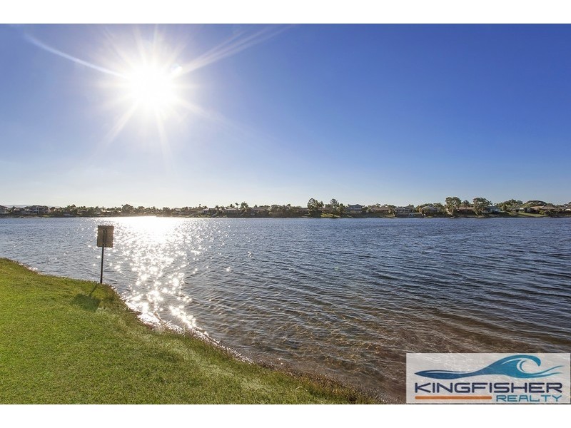49 Wedgebill Parade, Burleigh Waters QLD 4220