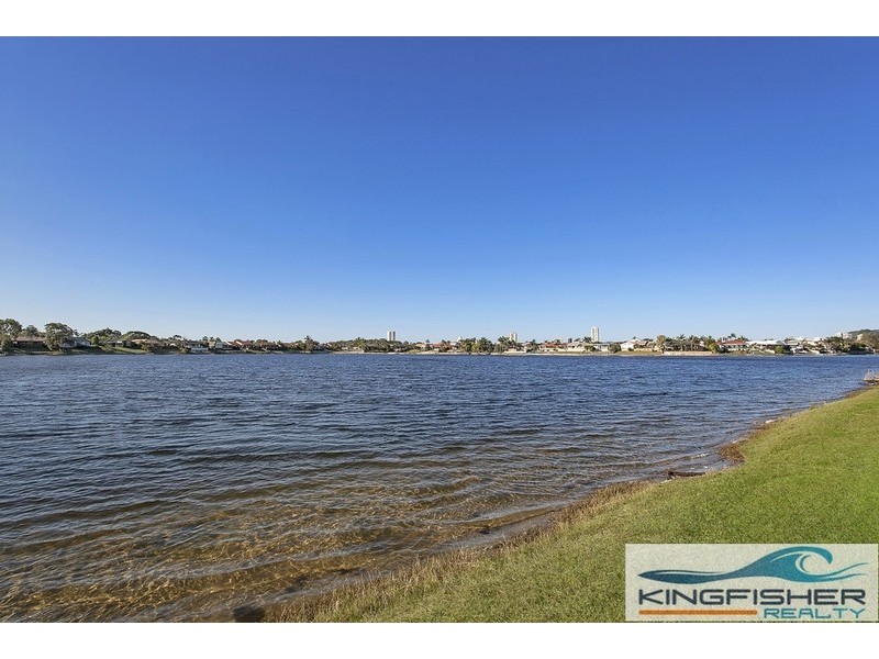 49 Wedgebill Parade, Burleigh Waters QLD 4220