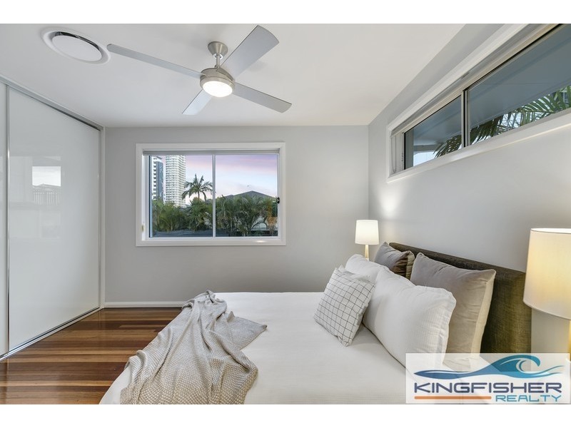 4 Deodar Drive, Burleigh Heads QLD 4220