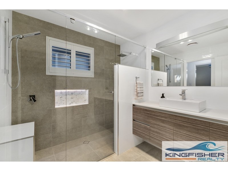 4 Deodar Drive, Burleigh Heads QLD 4220