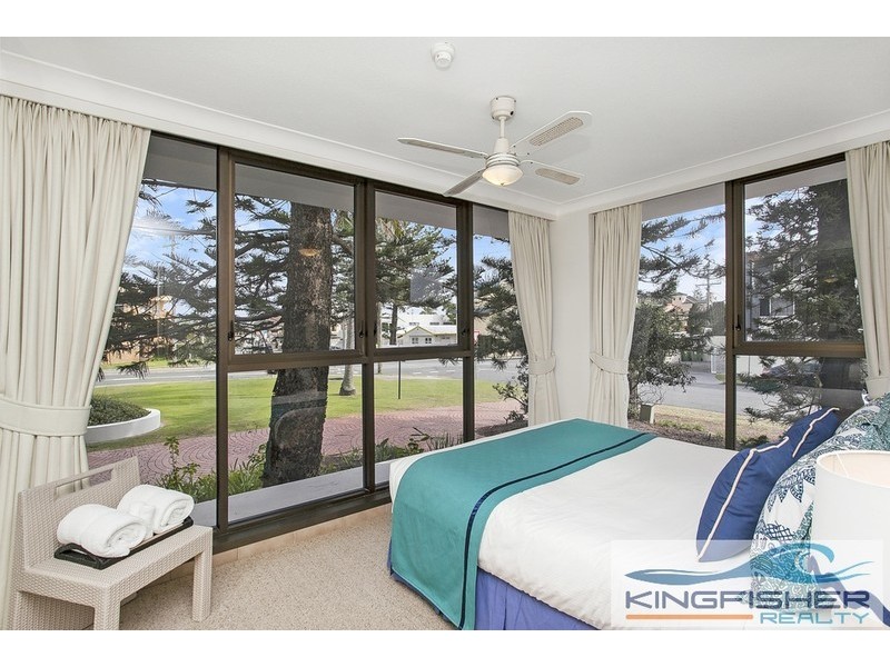 1/125 Albatross Avenue, Mermaid Beach QLD 4218