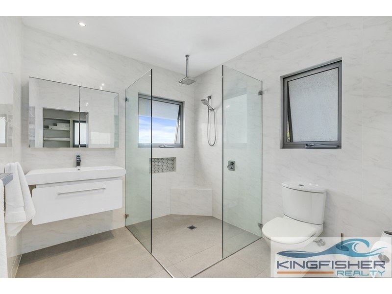 68 Acanthus Avenue, Burleigh Waters QLD 4220