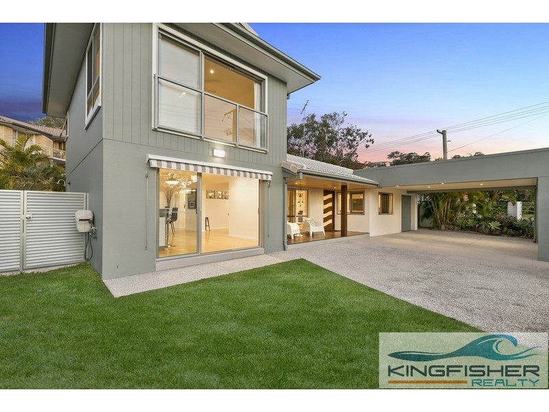 68 Acanthus Avenue, Burleigh Waters QLD 4220