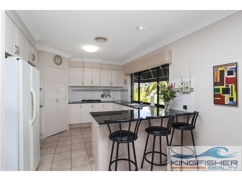 11 Crozet Court, Burleigh Waters QLD 4220