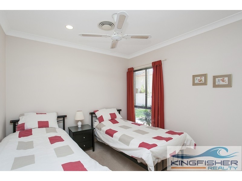 11 Crozet Court, Burleigh Waters QLD 4220