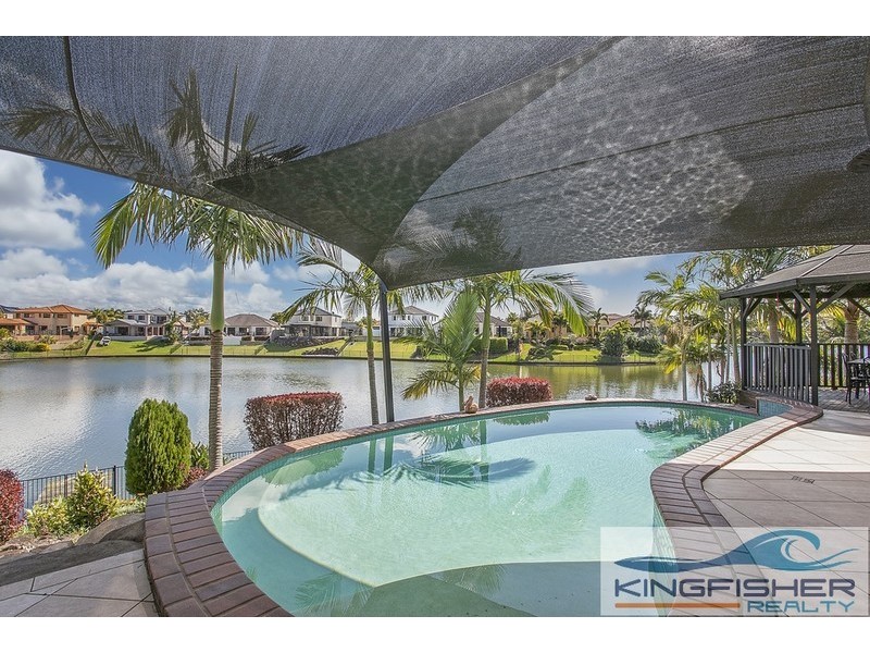 11 Crozet Court, Burleigh Waters QLD 4220