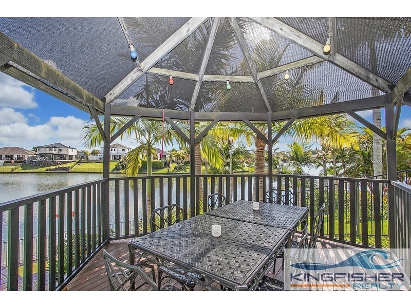 11 Crozet Court, Burleigh Waters QLD 4220