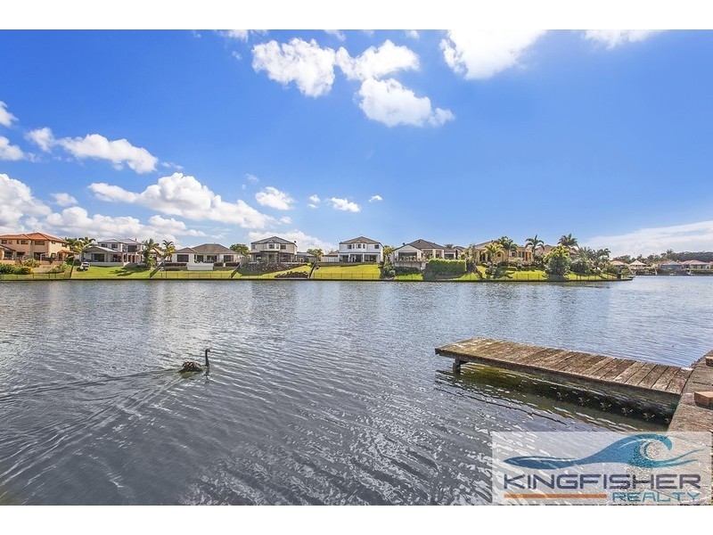 11 Crozet Court, Burleigh Waters QLD 4220