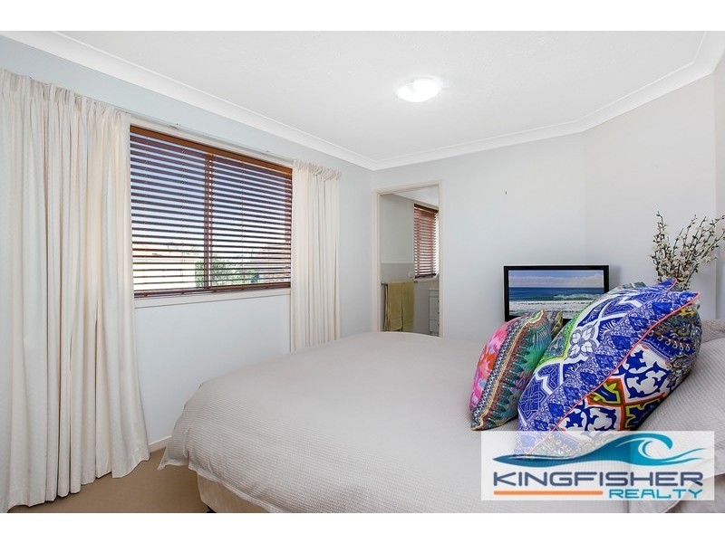 5/2032 Gold Coast Highway, Miami QLD 4220