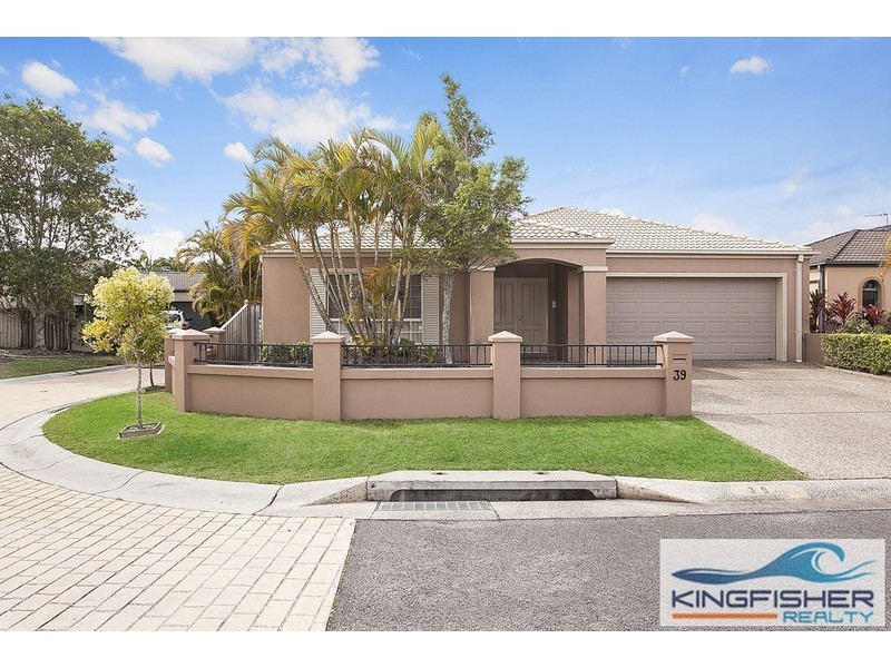 39 Gardendale Crescent, Burleigh Waters QLD 4220