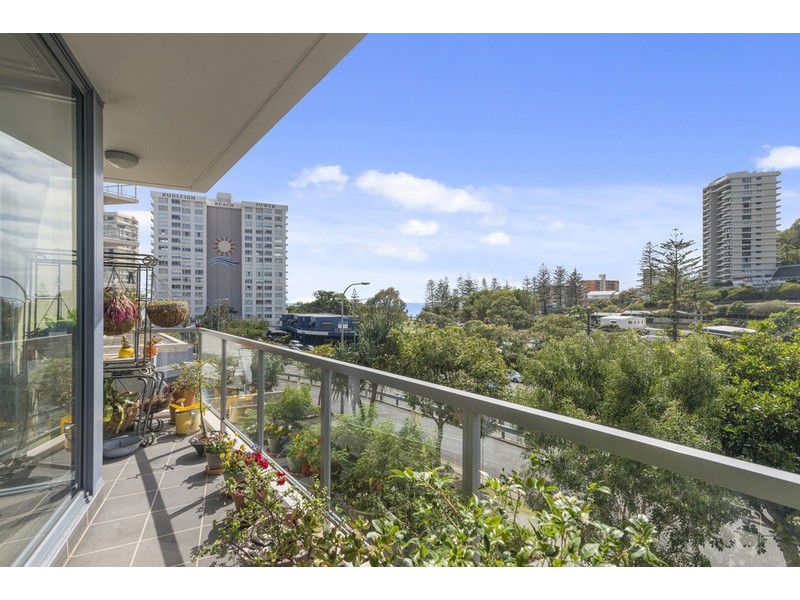 2012/1 Ocean Street, Burleigh Heads QLD 4220