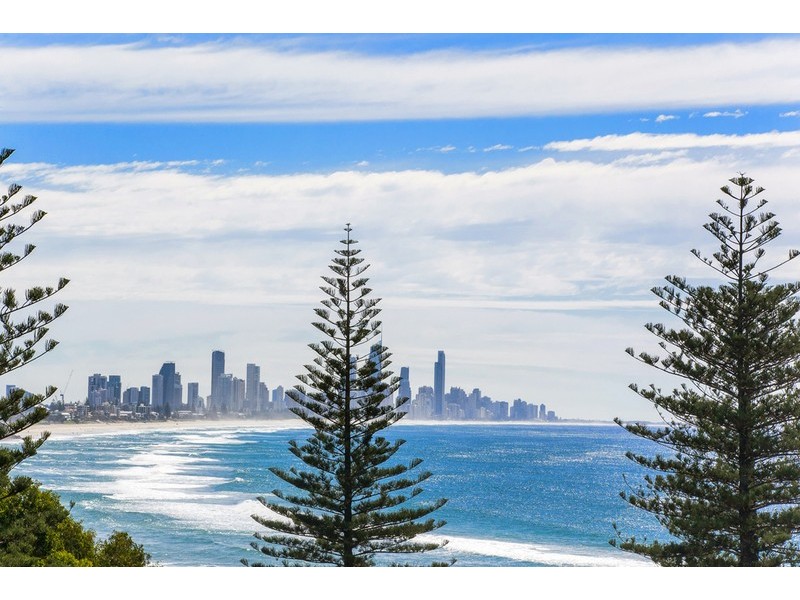 4/45 Hayle Street, Burleigh Heads QLD 4220