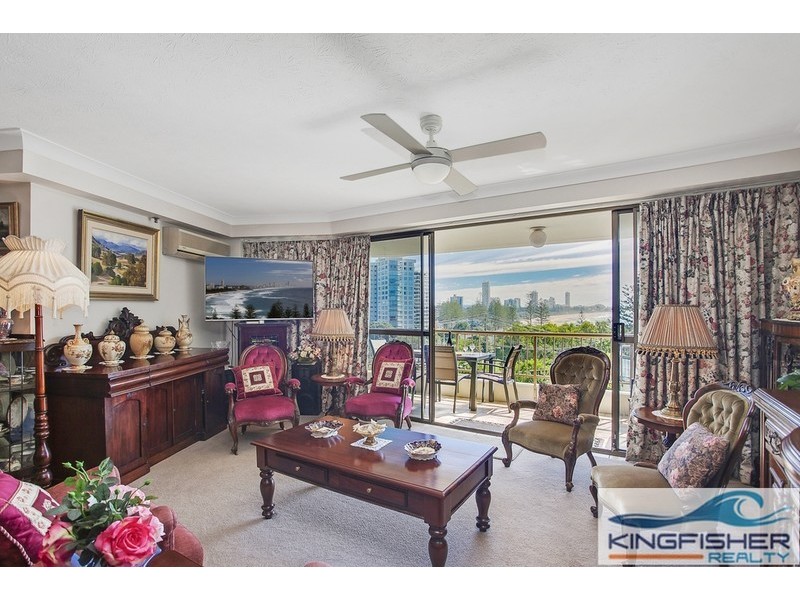 4/45 Hayle Street, Burleigh Heads QLD 4220