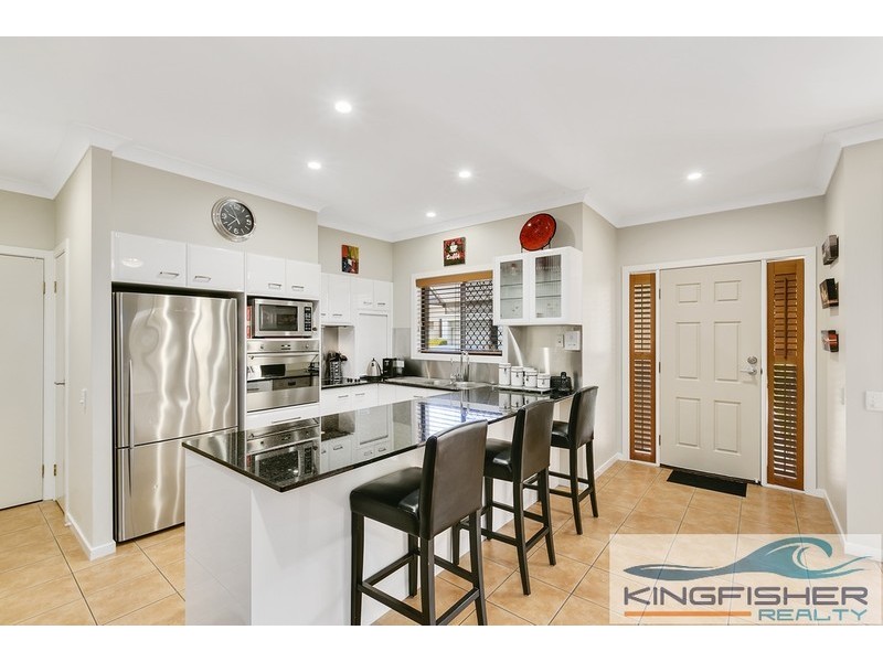 2/27 Beachcomber Court, Burleigh Waters QLD 4220