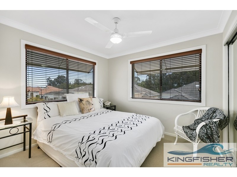 2/27 Beachcomber Court, Burleigh Waters QLD 4220